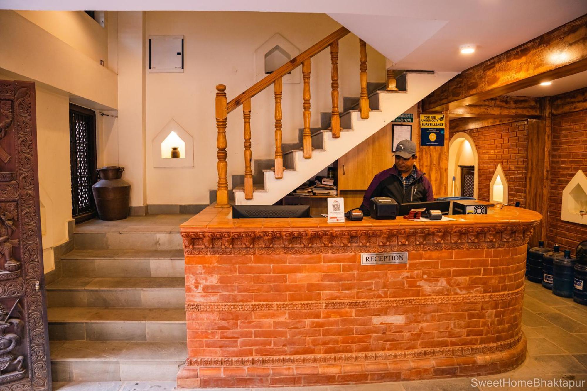 Bhatgoan Hotel Sweet Home מראה חיצוני תמונה