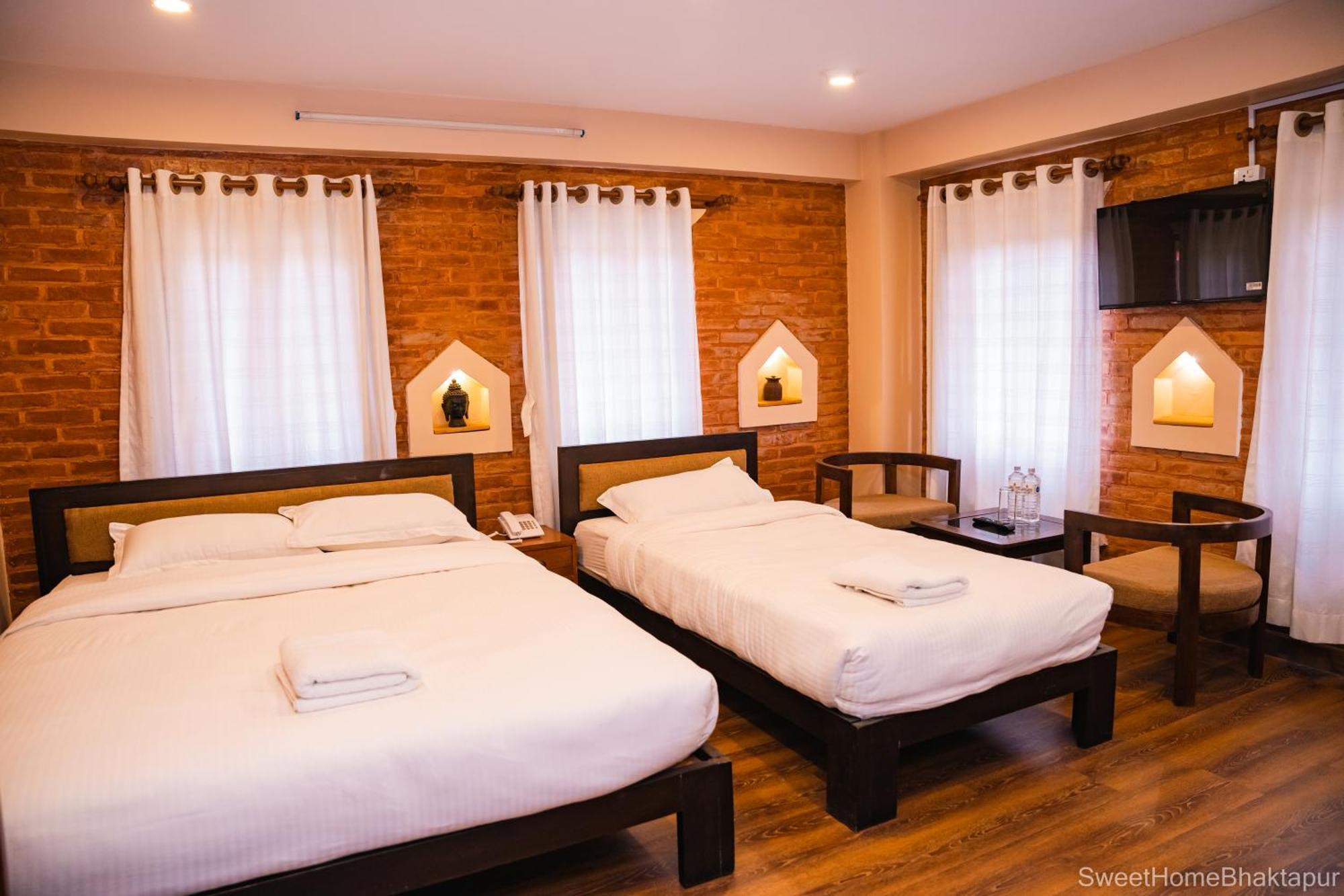 Bhatgoan Hotel Sweet Home מראה חיצוני תמונה