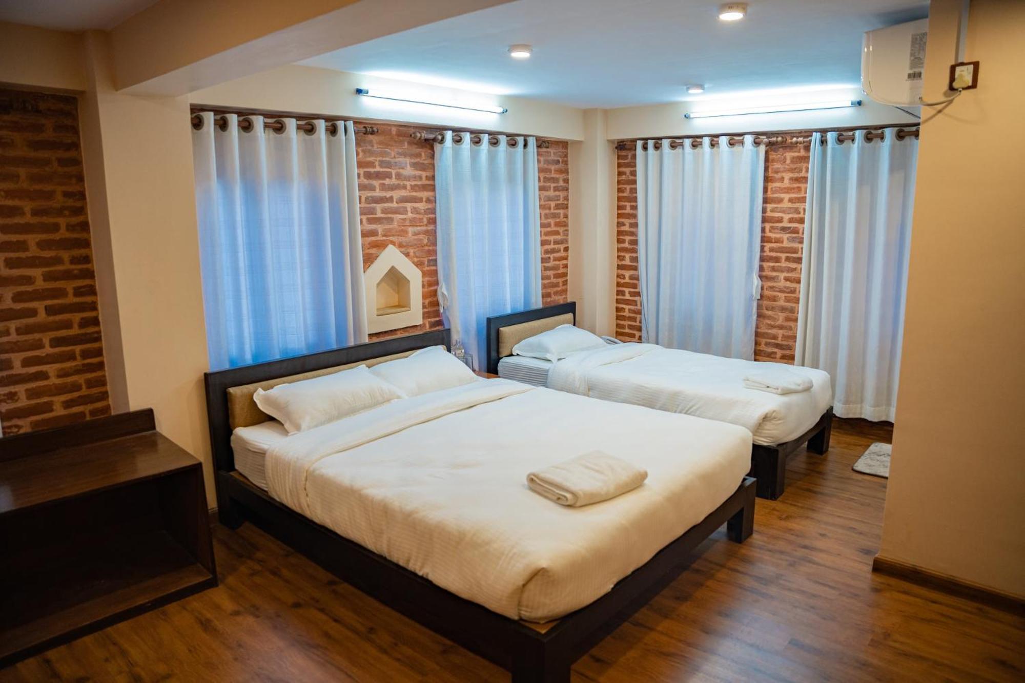 Bhatgoan Hotel Sweet Home מראה חיצוני תמונה